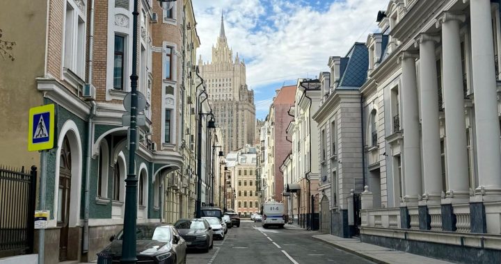 Не верила экскурсиям 18+ по злачной Москве, пока не увидела 514 отзывов у одной